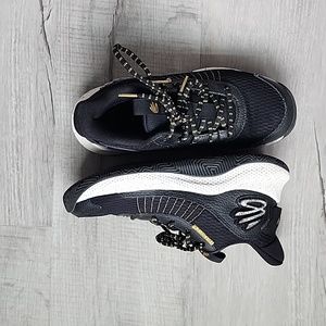 Youth Curry Basketball Shoes